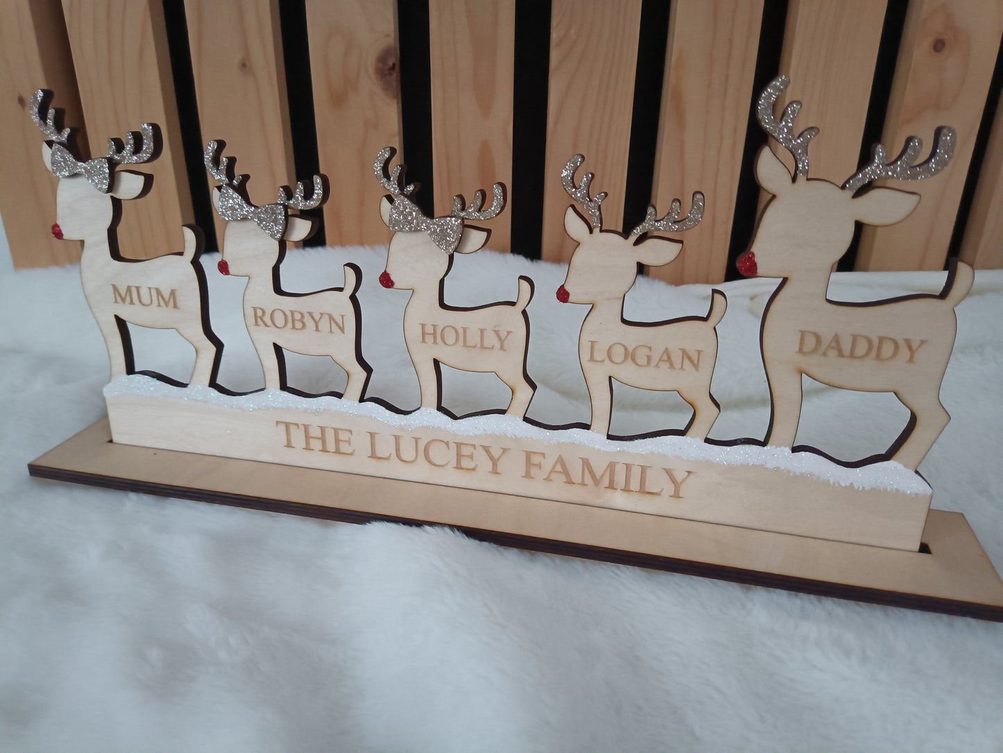 Freestanding reindeer family