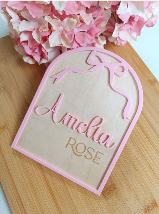 Arched name sign